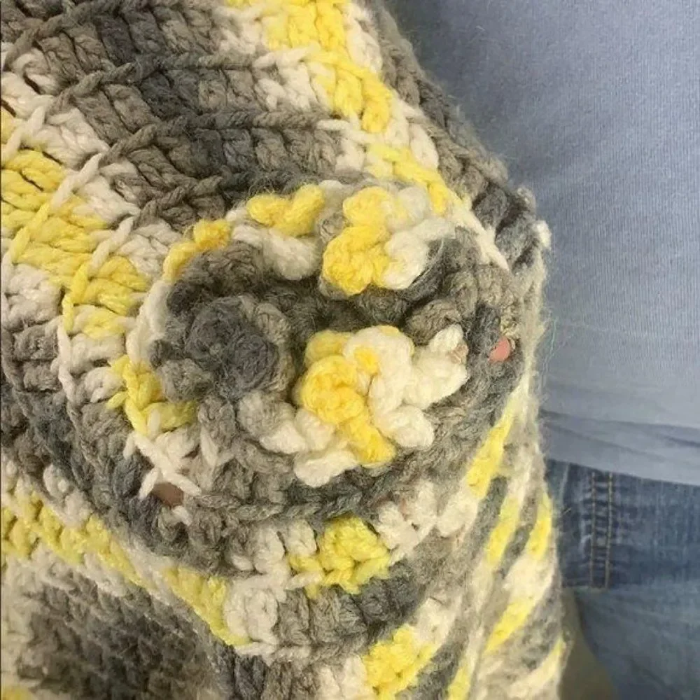 Handmade Knitted Crocheted Grey Yellow White Round lap baby‎ Blanket